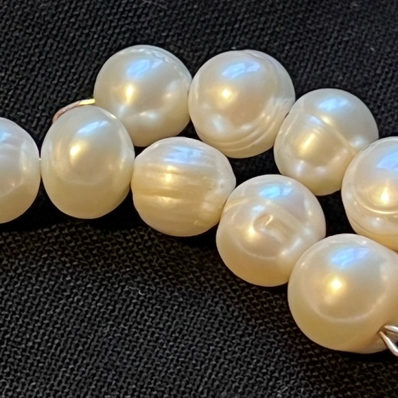 Real Pearl Bracelet Easy to Wear - Picture 4 of 14